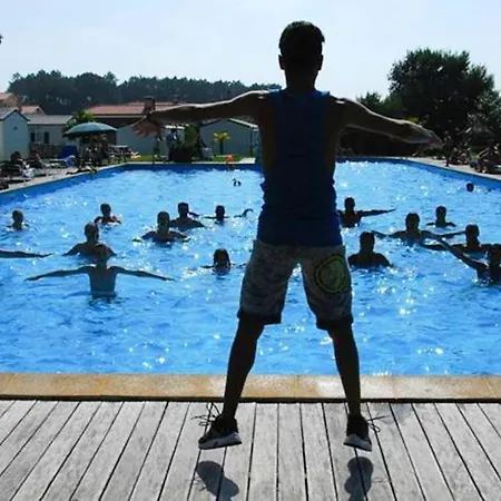 Nyaraló Comfortable Near With Shared Pool Pataias