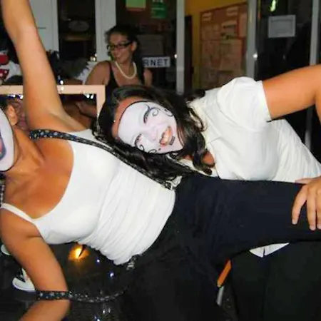 Nyaraló Comfortable Near With Shared Pool