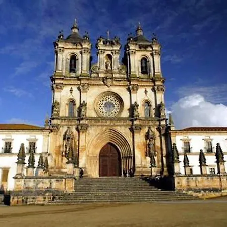 Nyaraló Comfortable Near With Shared Pool