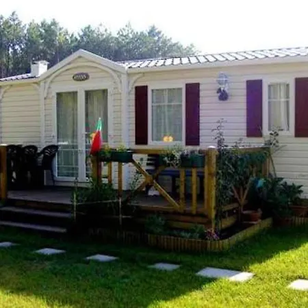 Holiday home Comfortable Near With Shared Pool