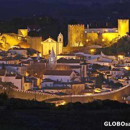 Hébergement de vacances Comfortable Near With Shared Pool Pataias