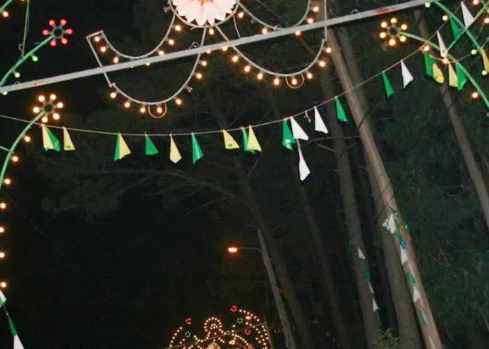 Comfortable Near With Shared Pool Holiday home